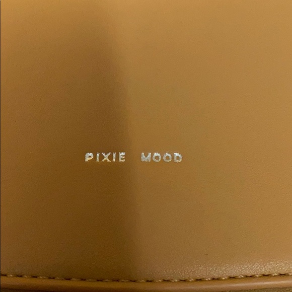 Pixie Mood Zoe Crossbody in Honey & Vegan Leather - Picture 2 of 8